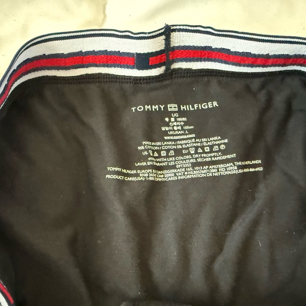3 Tommy Men’s briefs - Picture 7 of 9